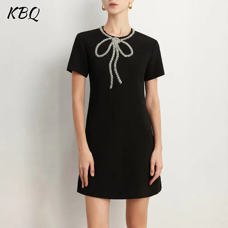 

KBQ Solid Patchwork Diamonds Minimalist Dress For Women Round Neck Short Sleeve High Waist Elegant Dresses Female Fashion Style