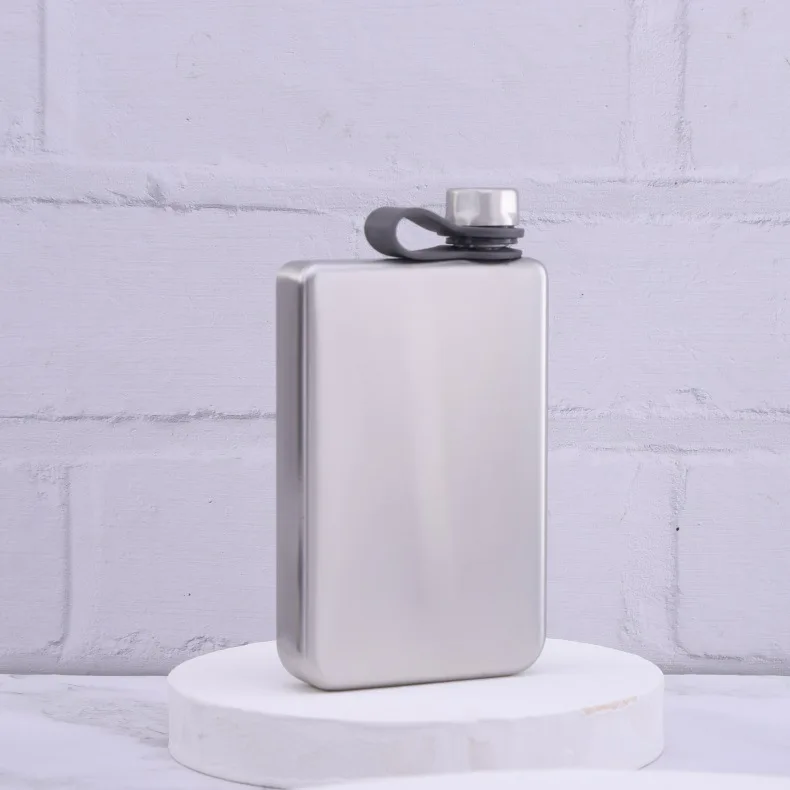 Description Picture 5 of item9oz Portable Pocket Hip Flask Outdoor Travel Stainless Steel Wine Bottle Flask Whiskey Wine Pot Metal Alcohol Flasks Men