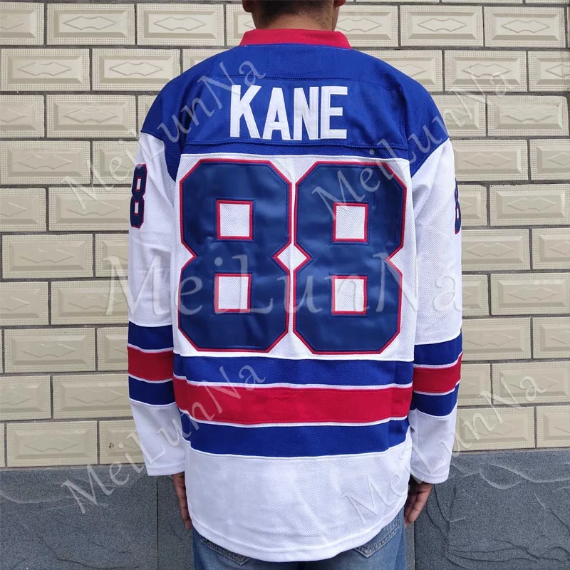 2010USA88PatrickKaneHockeyJersey.jpg