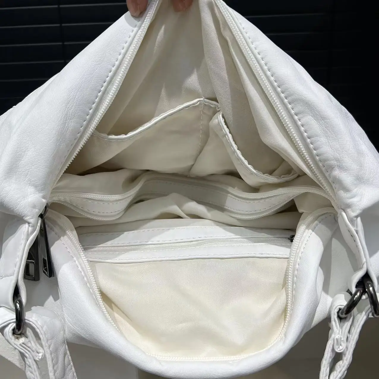 حقيبة ظهر جلدية ناعمة متعددة الاستخدامات للسيدات،...