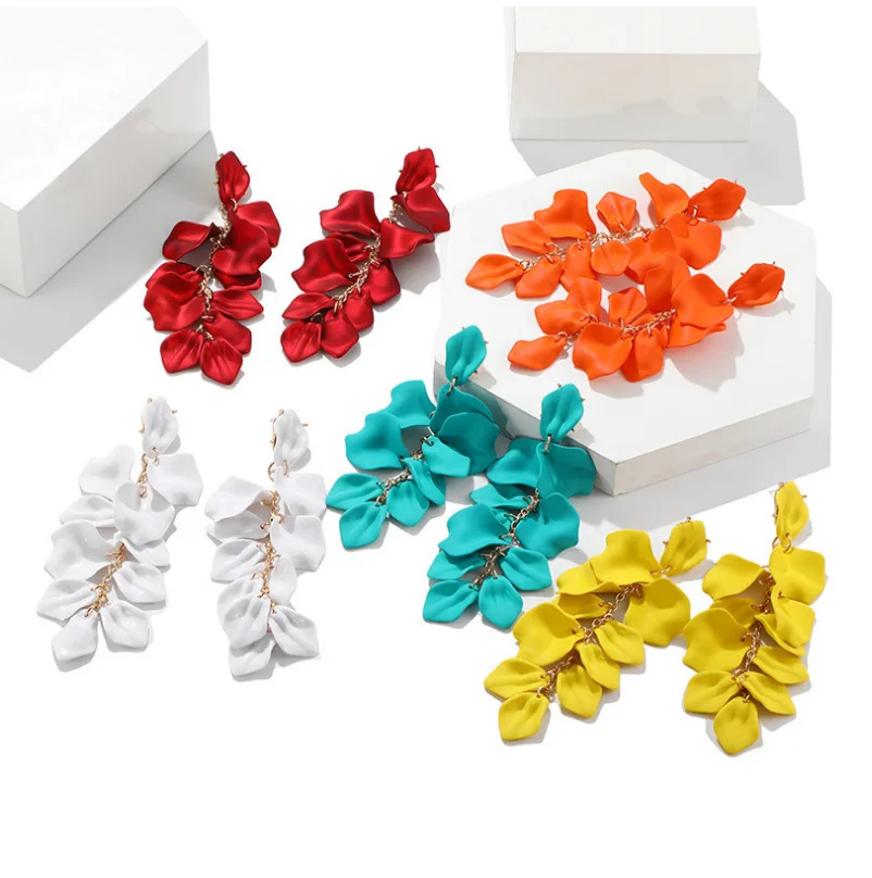 

New Design Fashion Vintage Petal design Clip on Earrings for Women Earring Weddings Engagement Party Jewelry