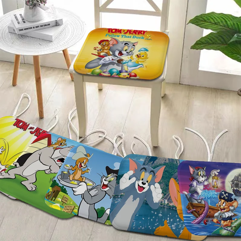 

J-JerryS Mouse Tom Cat Cushion Mat Modern Minimalist Style Plush Cushion Home Back Cushion Soft Comfortable 50x50cm