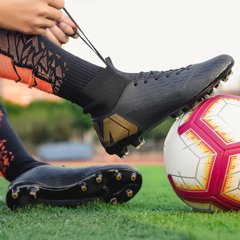 Fashion Orange Men Soccer Shoes Cleats Non-Slip TF/FG Grass Training Sport Shoes Football Boots Men High Ankle Football Sneakers