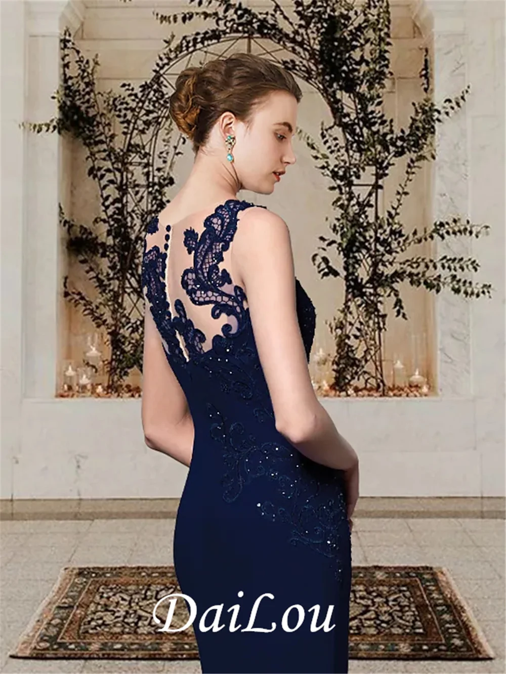 Рисунок 2 - Платье-футляр для матери невесты