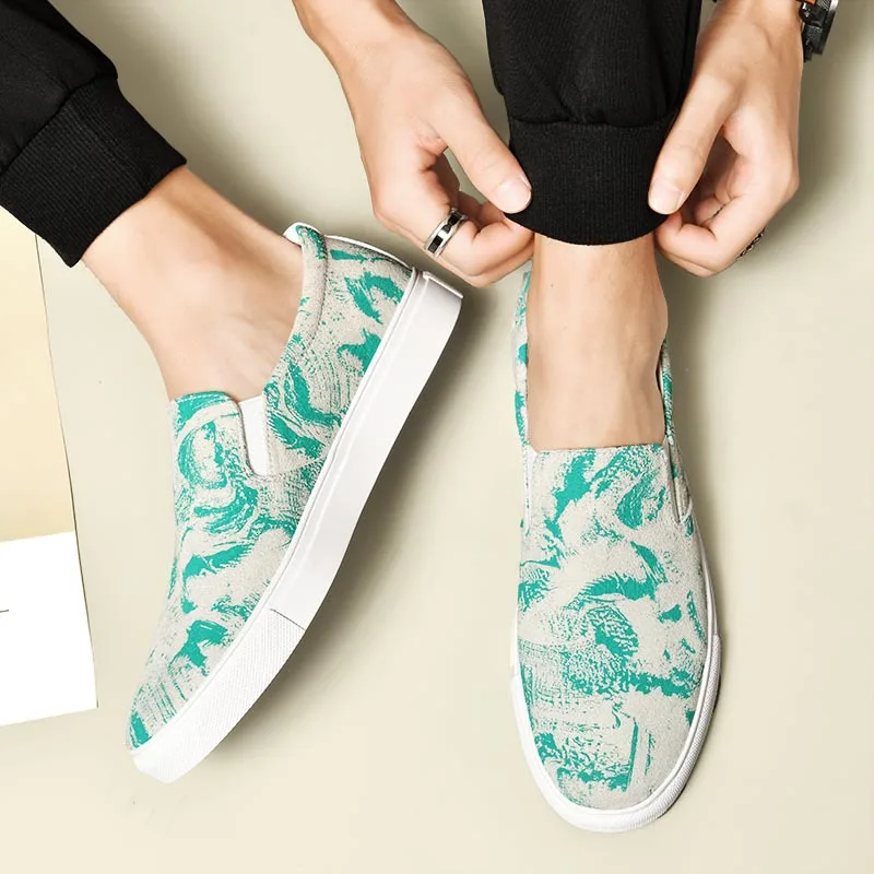 2025 European New Shoes for Men Genuine Leather Casual Shoes Trend Print Flat Skateboard Shoes Fashion Slip-on Loafers 38-46 3