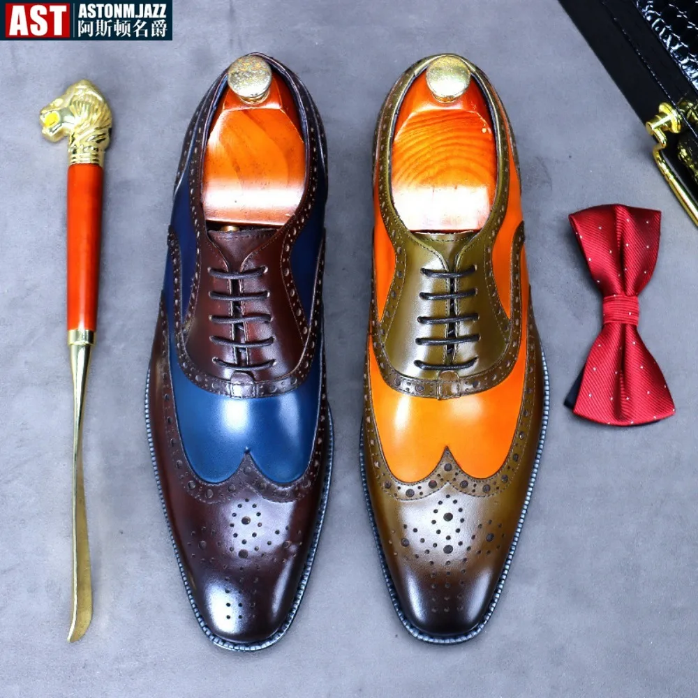 

Cowhide British Style Fashion Trend Men's Leather Shoes Mixed Color Carved Pointed Toe Business Brogues Men Office Wedding Shoes