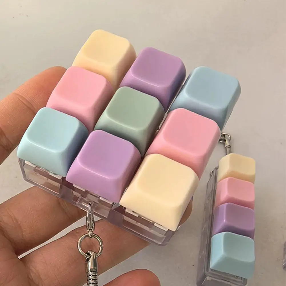 Enhanced Mechanical Keyboard Fidget Keychain - Perfect Gift