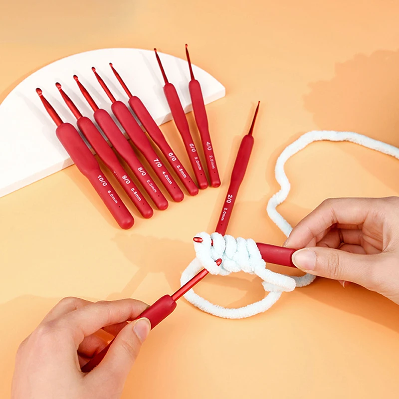 1PC Red Crochet Hook Silicone Handle Aluminum Hand Knitting Needles Crocheting Weave Crafts Hooks 2/2.5/3/3.5/4/4.5/5/5.5/6mm