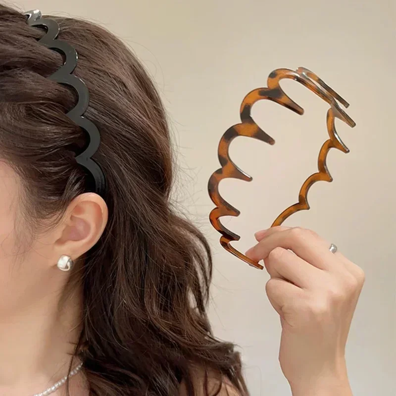 Fashion Wave Headbands for Women Solid Color Toothed