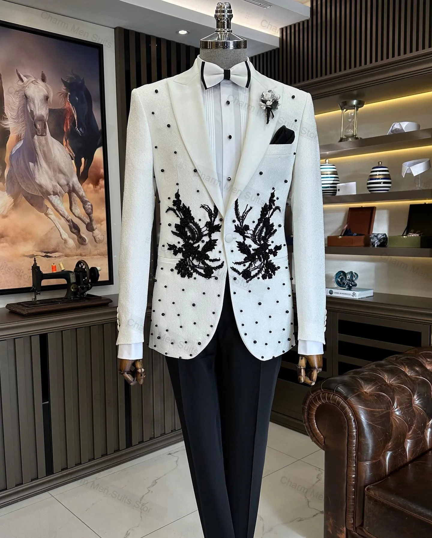 White Men Suits Set 2 Piece Blazer+Pants Custom Made Appliqued Beads Jacket Formal Office Business Groom Wedding Tuxedo Coat