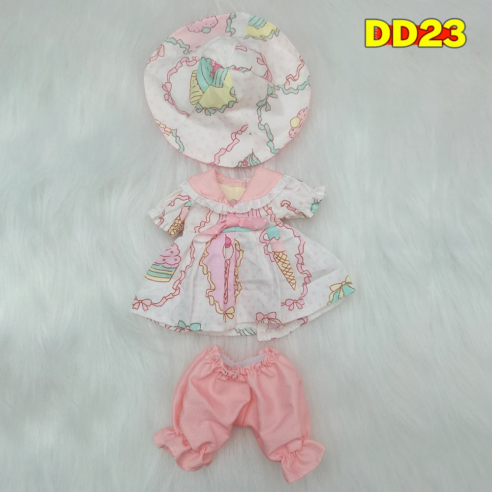 Puppenkleidung 30 cm BJD Kleid 1/6 Gelenkpuppen Zubehör OB24 Kleidung Winter Socken und modische süße Mütze – Detail 26