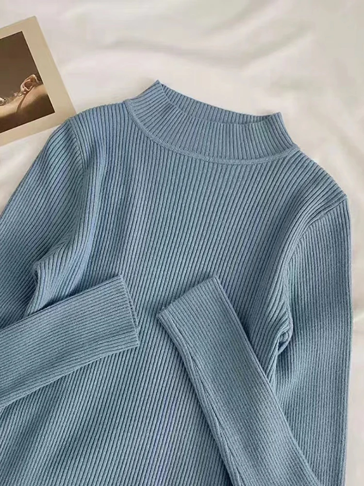 Gray blue