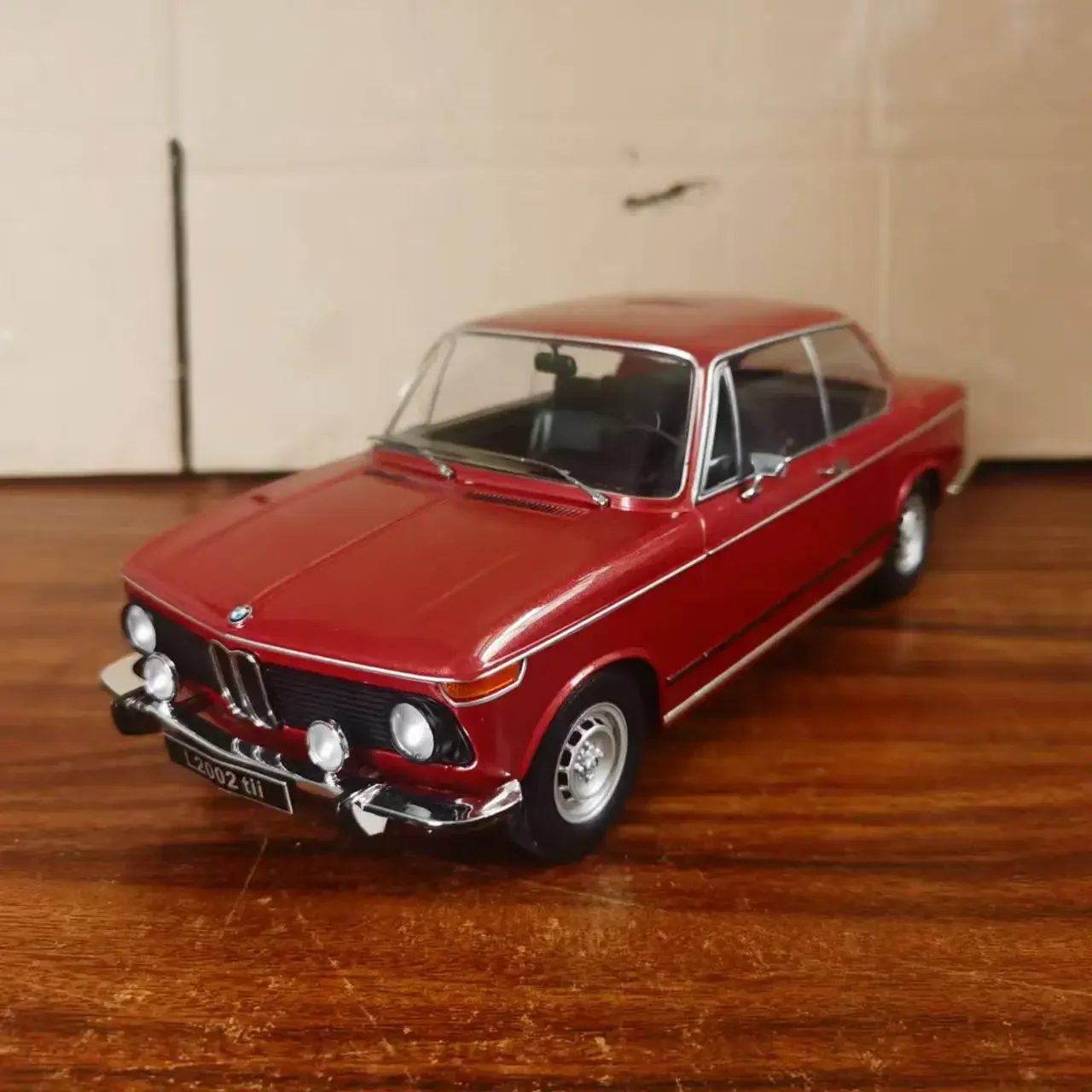 ミニカー AUTO art MILLENNIUM 1/18 BMW 2002 L Autoart 1:18 Millennium BMW 2002 | eBay