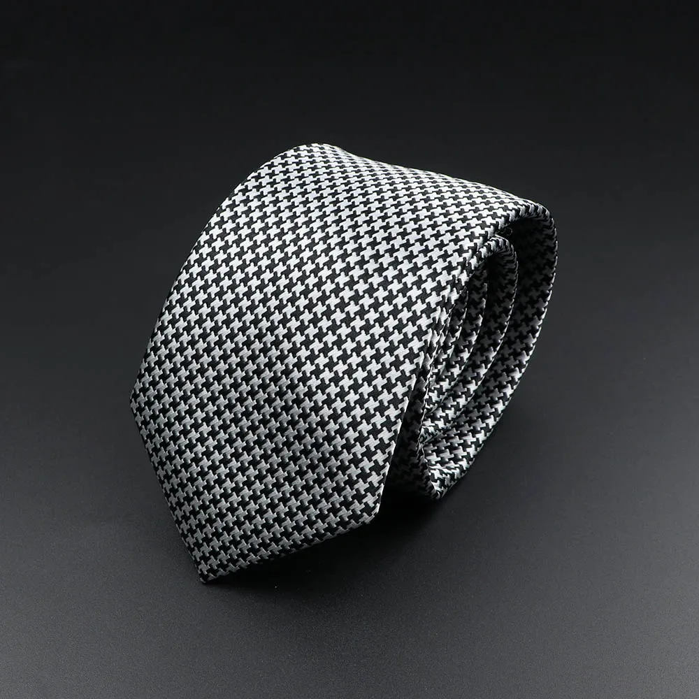Cravatta Uomo Classica A Pois Blu E Nera, Tessuta In Pura Seta 100%