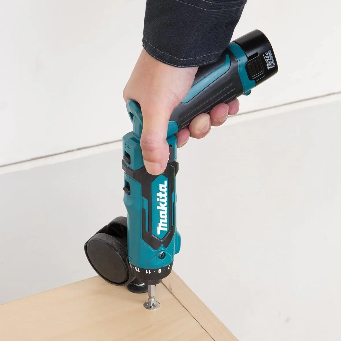 Makita-destornillador eléctrico inalámbrico DF330D 10,8 V, taladro eléctrico  multifuncional de iones de litio para