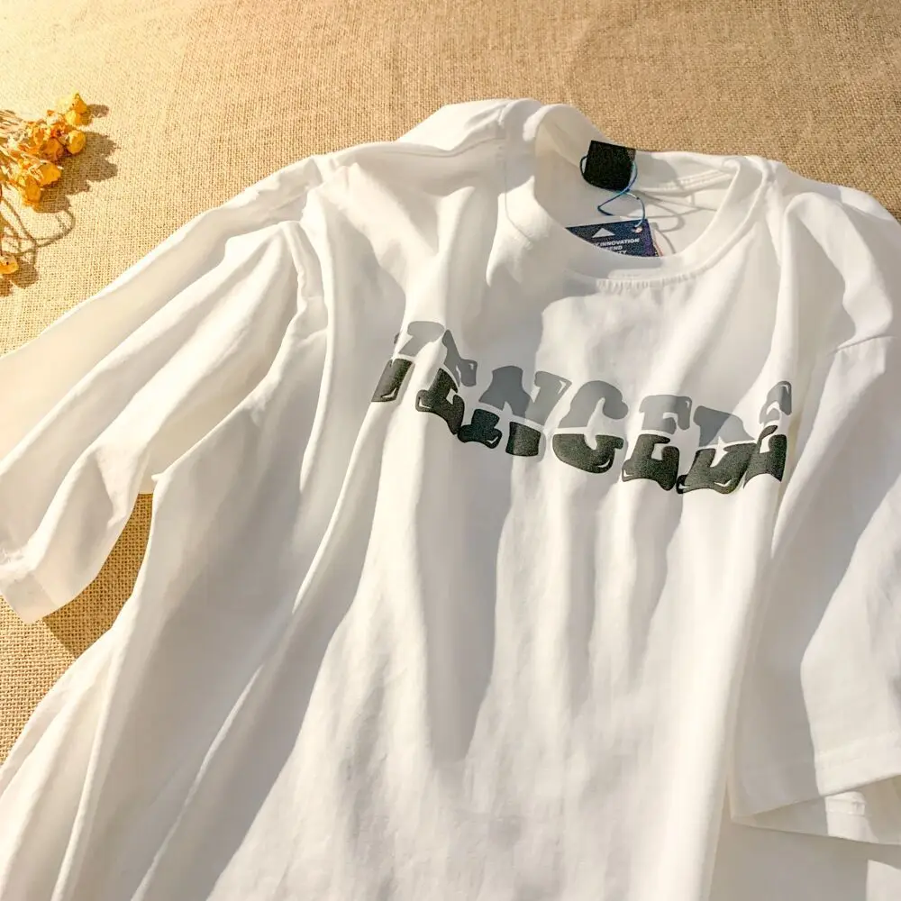 Рисунок 3 - Футболка оверсайз с коротким рукавом и надписью