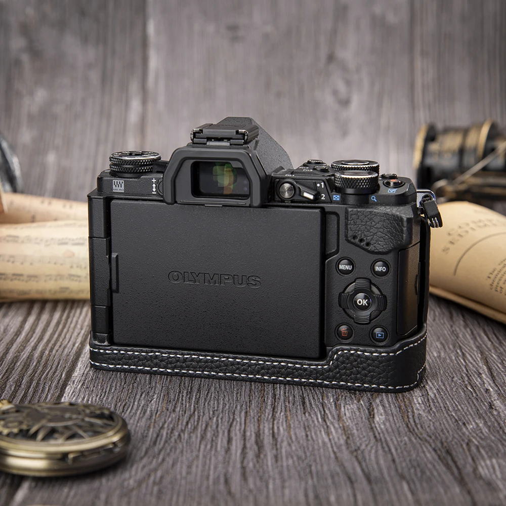 OLYMPUS OM-D E-M5 MarkIIレザーケース付き OLYMPUS OM-D E-M5II用レザーケース/本革ボディスーツ