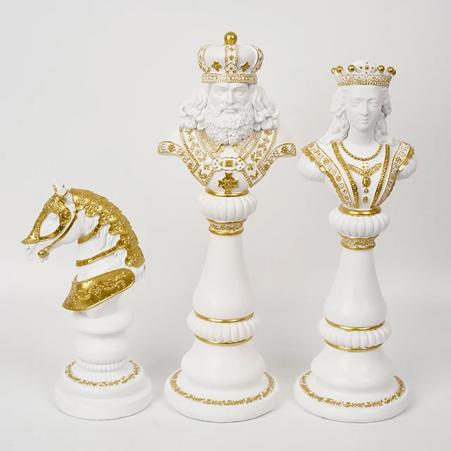 Pearlead 3pcs King Queen Knight Chess Statue Chess Piece Sculpture Ornament  Collectible Figurines Resin Home Decor Accents for Office Bookshelf