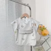 Waterproof PU Infant Sleeveless Bib Baby Feeding Bib Kids Apron Bibs Newborn Burp Cloths for Children Painting Art Smock 2