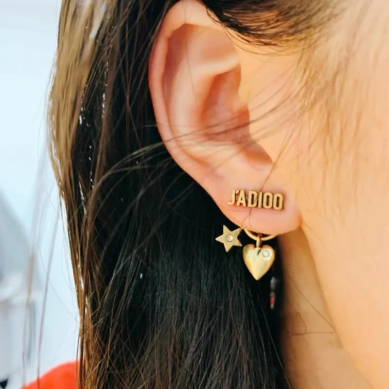 2024 Fashionable Classic Copper Alloy 24K gold Plated Earring Nail or Drops High sense Anti-Allergy post Vintage Niche Jewelry