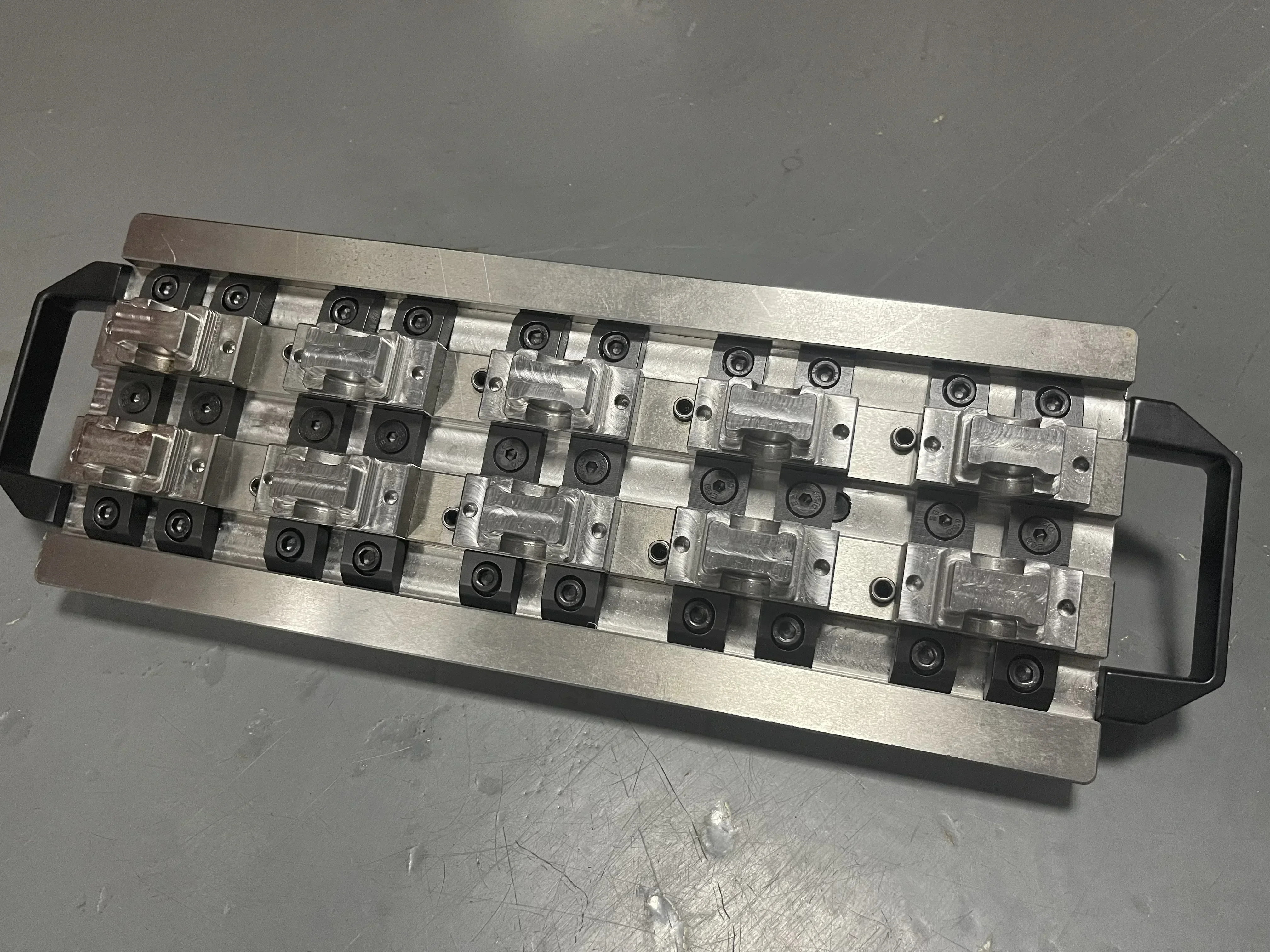 CNC Clamping Vise OK Fixture M8 M10 M12 CNC Integrated Clamp Vise Machining Center Tooling Multi Station Batch Clamping Fixed Small Clamping Block