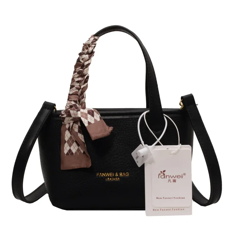 This Summer Popular 2024 New Solid Color Textured Handbag High Sense Cross Body Bucket Women's Bag