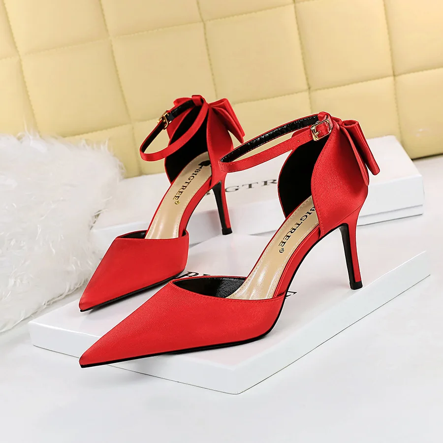 

Korean Style Sweet Beauty Shoes with Thin Heels Woman 8cm High Heels Shallow Mouth Pointed Head Satin Bow Straight Strap Sandals
