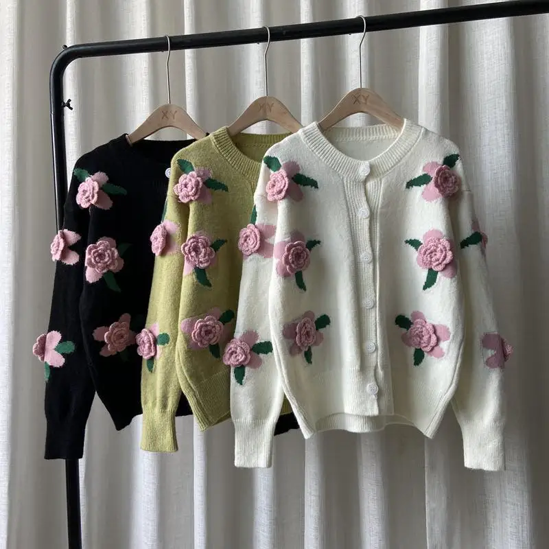 

Woman Sweater 2022 Autumn And Winter New Retro Knit Sweater Female Rose Flower Embroidery Contrast Loose Sweater Coat Cardigan
