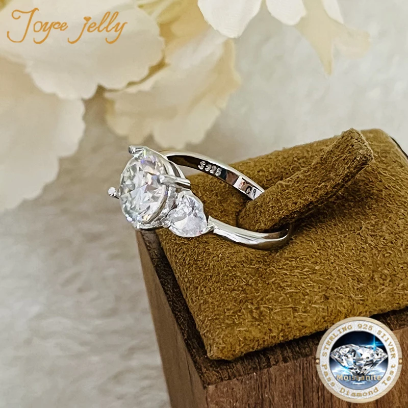 JoyceJelly 럭셔리 웨딩 스털링  반지 3 캐럿 D-COLOR Moissanite 다이아몬드 쥬얼리 여성용 클래식 4 클로 디자인