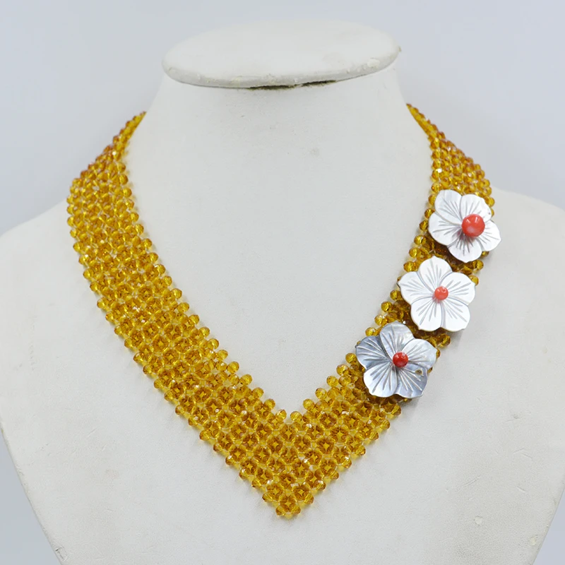 2022 latest trend. Feminine luxury wedding necklace. 4MM crystal/shell