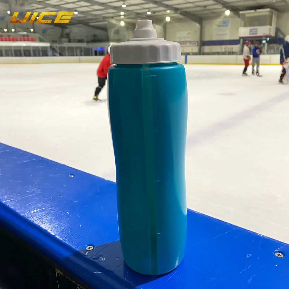 950ML Ice Hockey Water Bottle Hockey Accessories BPA Free Sports Bottle For Ice Lacrosse Football Sports Equipment