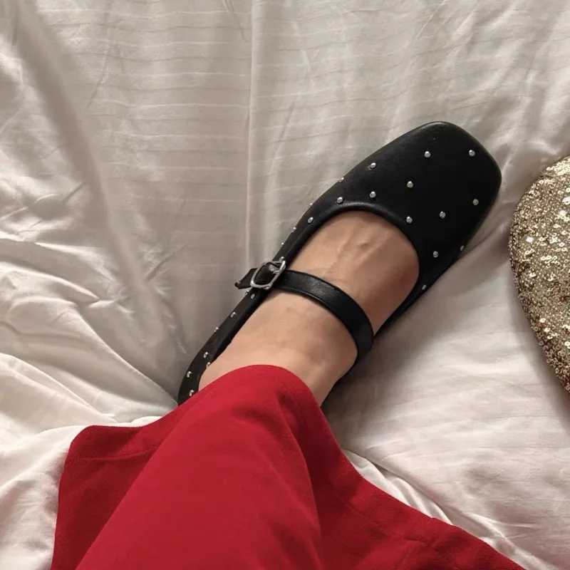 스퀘어 발가락 레드 리벳 메리 제인 신발 여성 우아한 봄 가을 플랫 신발 숙녀 얕은 캐주얼 블랙 로퍼 신발 2025