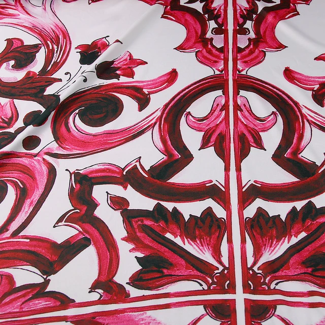 Bright pink satin fabric 100% silk — Tissus en Ligne