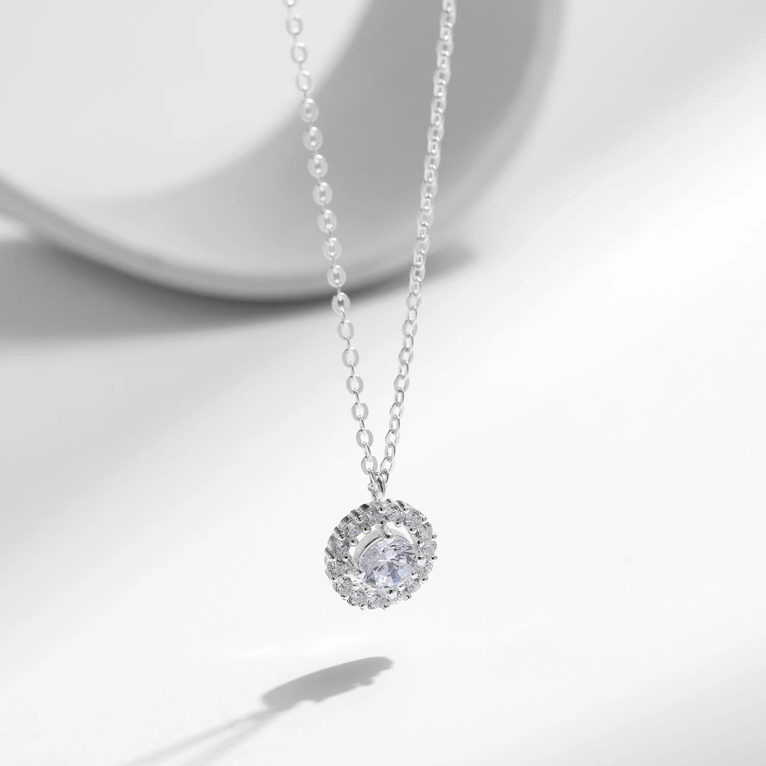 MODIAN 925 Sterling Silver Classic Sparkling Round High Quality Zirconia Wedding Pendant Necklace For Women Anniversary Jewelry