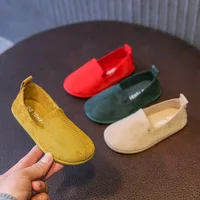 Children’s Flat Shoes New Candy Color Simple Casual Shoes Loafers Slip-on Flats Lightweight Boys Girls Leather Shoes Moccasins