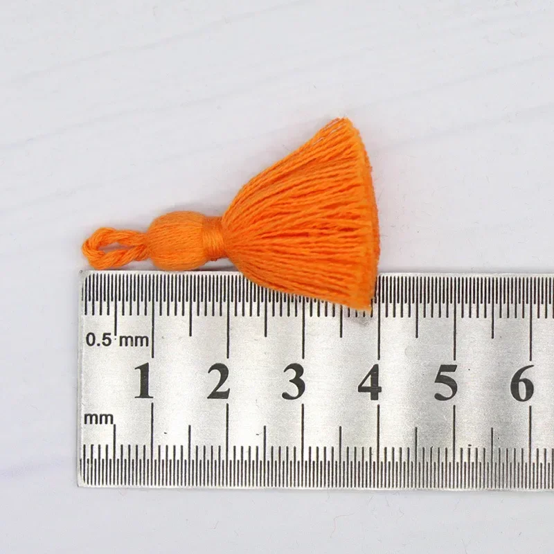 10pcs 미니 공예 Tassels 4cm 프린지 Tassels 펜던트 공예 바느질 Tasses DIY 수제 귀걸이 쥬얼리 키 커튼 프린지 트림