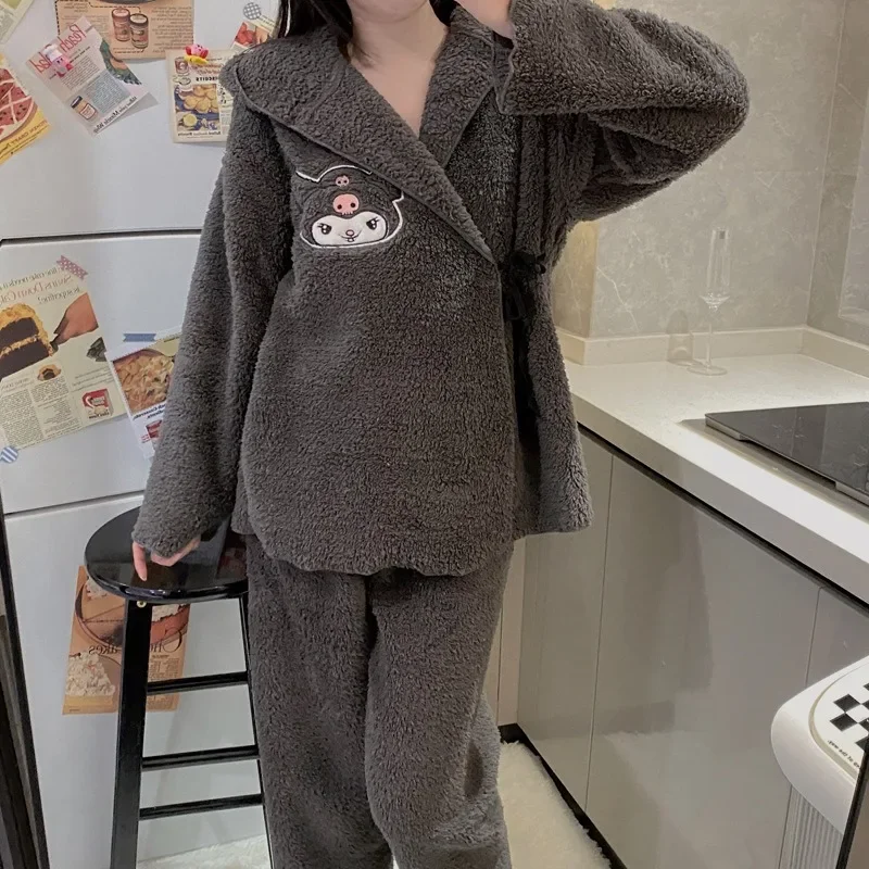

Kawaii Sanrio Новинка Kuromi на шнуровке кардиган Пижамный костюм аниме мультфильм похвалка зимняя удобная домашняя одежда для девочек подарок на день рождения красота
