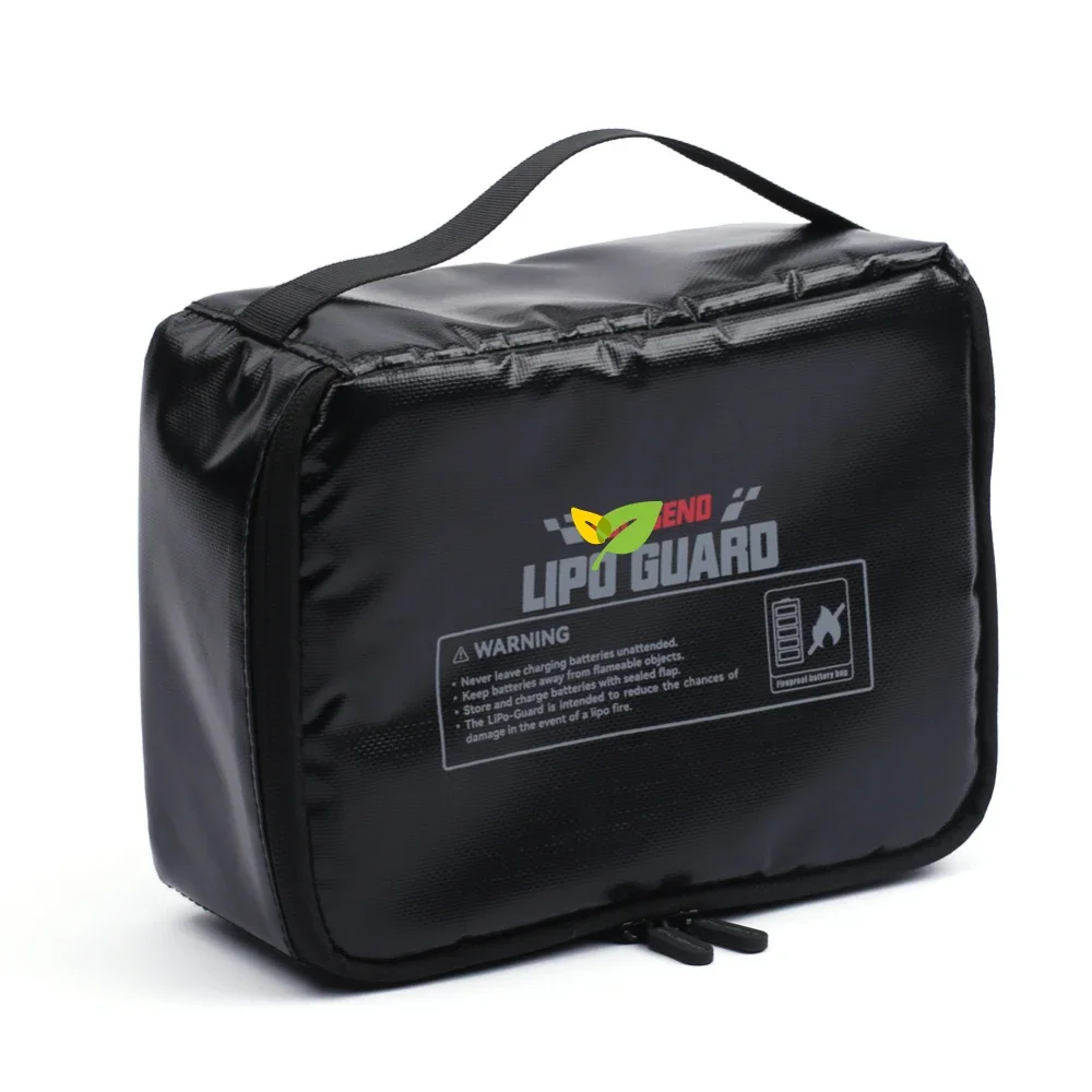 Sac de batterie Lipo IFlight ignifuge posé sur une table, dimensions 240x70x170mm
