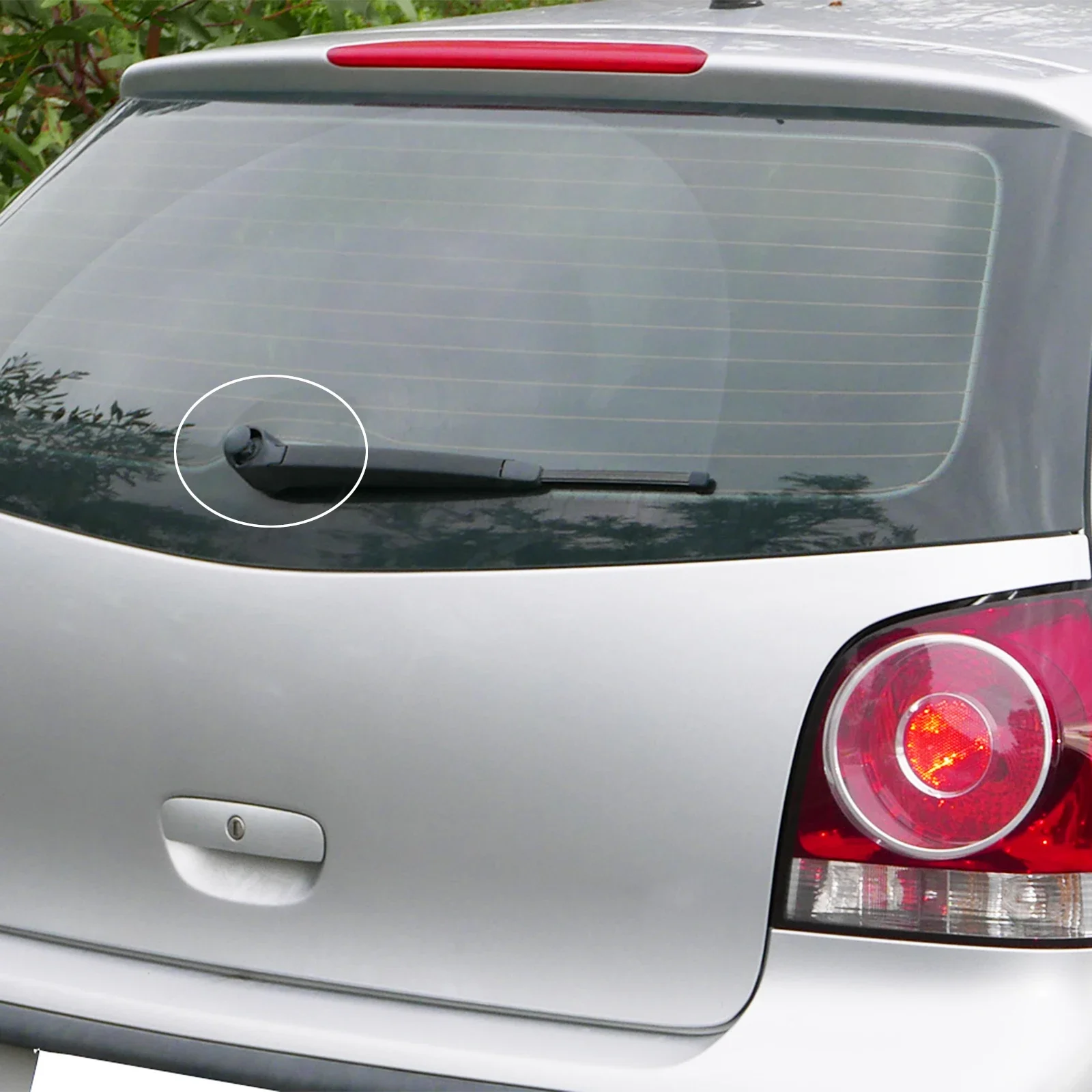 Rear Windscreen Wiper Arm Cover Cap with Jet Nozzle