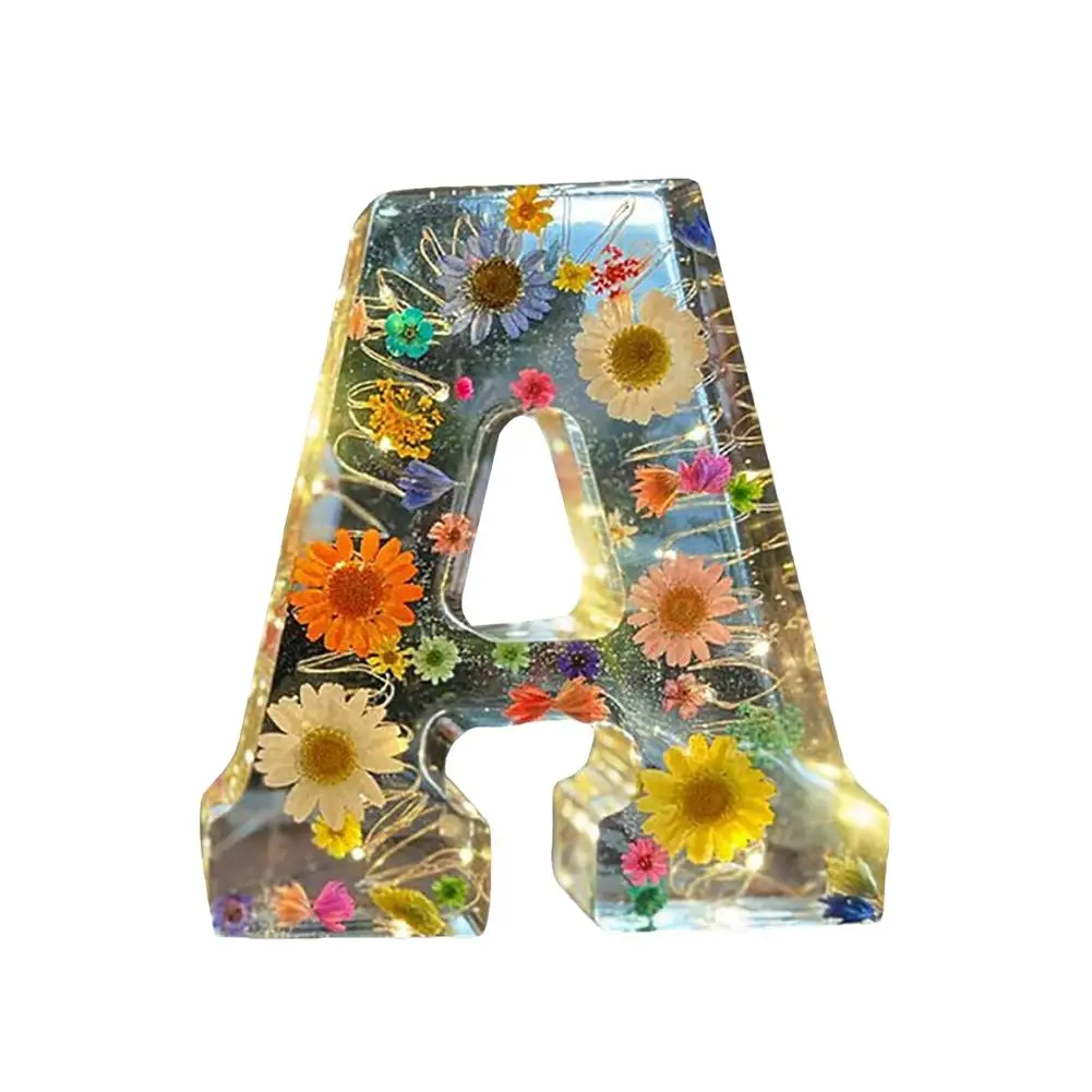 Description Picture 2 of itemFloral Letter Night Light Alphabet Letter LED Lights Luminous Number Lamp Decorative Resin Lamp With Initial Letter & Dry Flower