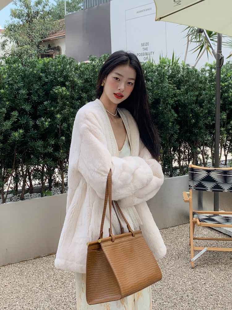 Autumn and Winter Rex Fur V-neck Slimming Real Fur Coat Female Temperament Young Style