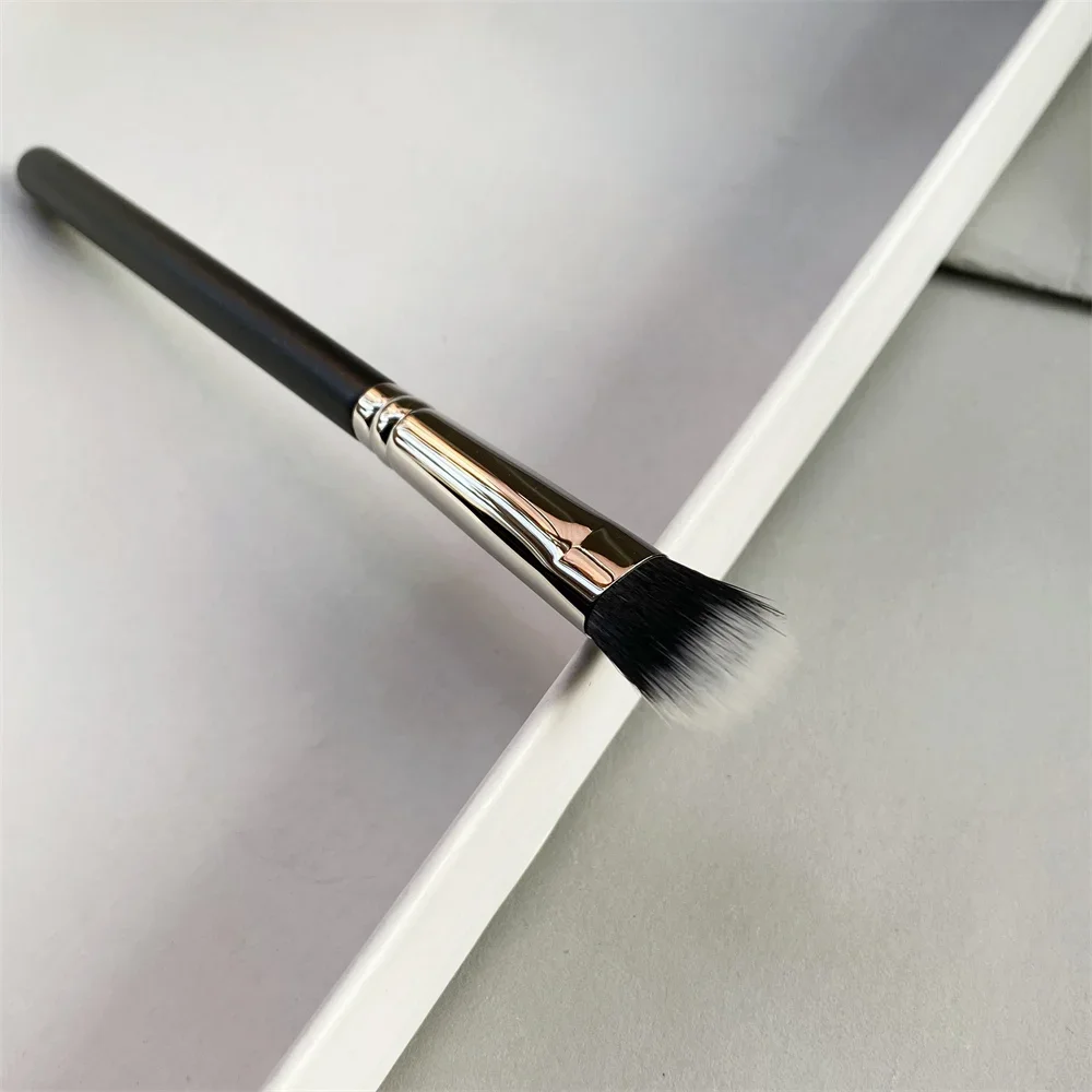 Description Picture 5 of itemDuo Fibre Eye Shadow Concealer Blending Brush 287 Small Stippling Highlighter Shading Contouring Cosmetic Makeup Brush Tool