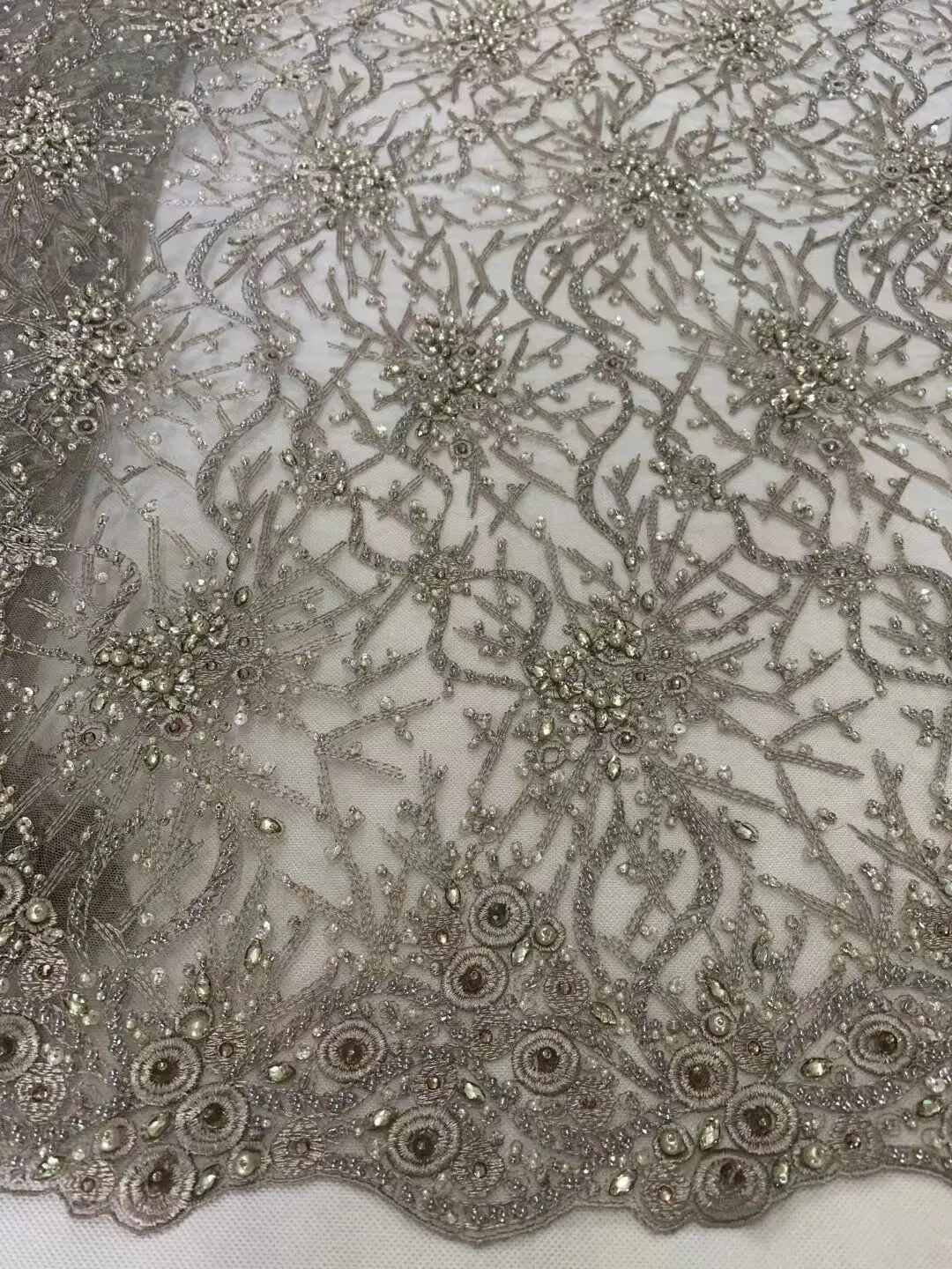 

Beaded and stones Embroidery African Lace Fabric L-1306379 High Quality Nigerian Wedding French Tulle Lace Material