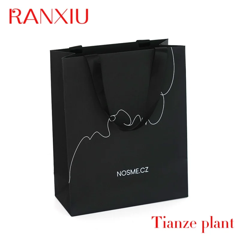 Рисунок 6 - Индивидуальные печатные брендовые бумажные пакеты