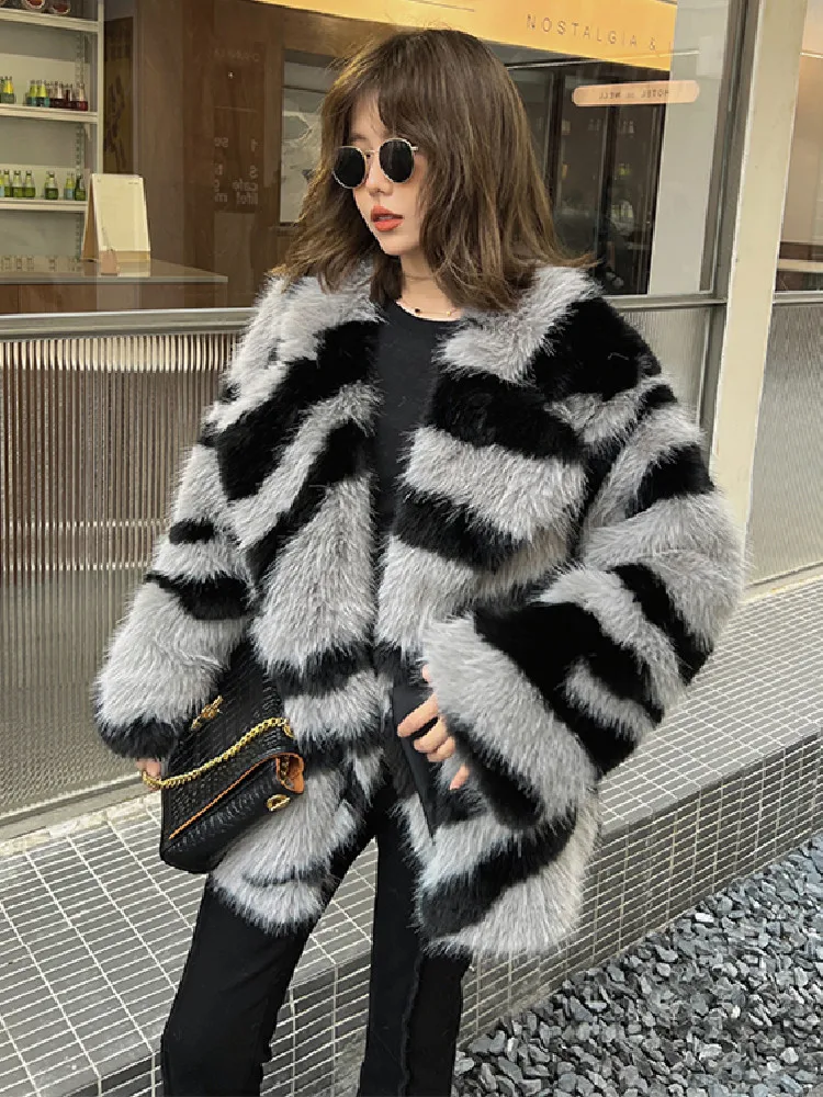 話題の人気 Lapel Large Striped Zebra Winter QUALITY HIGH Fur Long Coat ジャケット・アウター