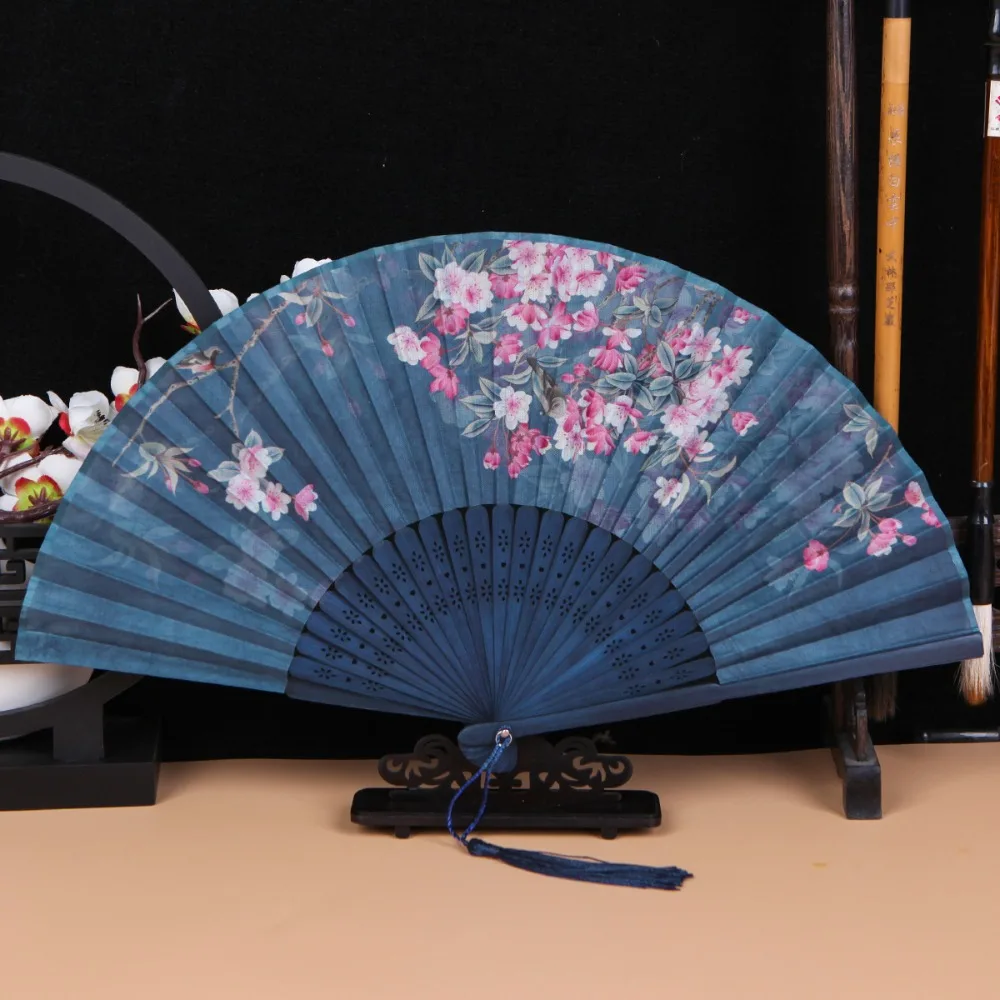 Folding Fan Hand Fan Silk Fans Bamboo Chinese Style Folding Fan Vintage Silk Shank Classical Dance Tassel For Female Home Decor