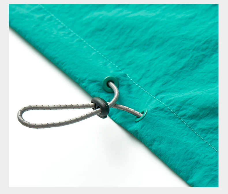 Lightweight Hooded Hiking Jacket with Packable Outdoor Design
