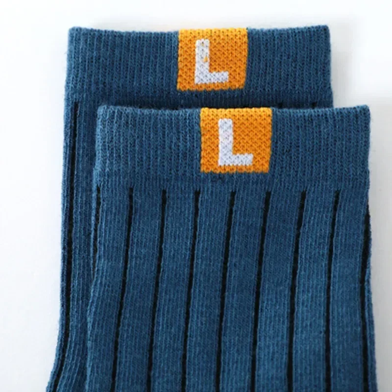 

And High New Sports Mid-tube Cotton 5 Socks Socks Men's Autumn Winter Striped Men's Quality Socks Socks Thickened Cotton