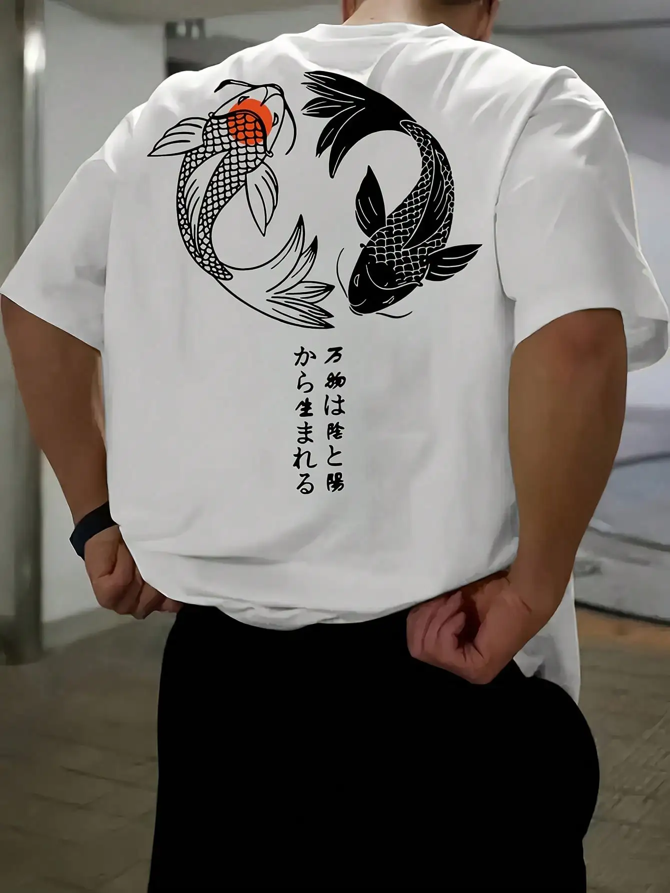 日本の鯉原宿イラスト柄 Tシャツメンズ夏カジュアル Tシャツソフトファッション半袖ルーズコットンスポーツウェア