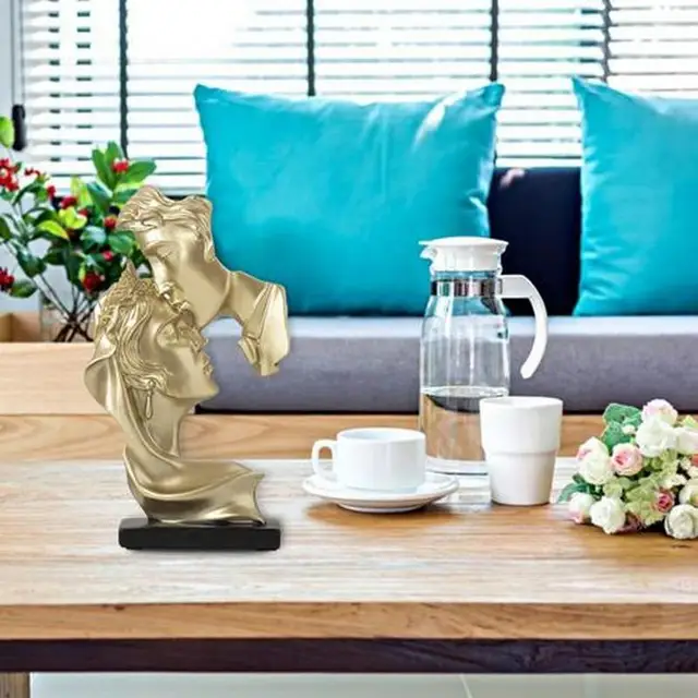 Északi Otthoni Nappali Díszes Dekoratív Szerelmesek Szobrok Dekoráció Csók Szobor Valentin Napi Esküvői Ajándék - Image 5